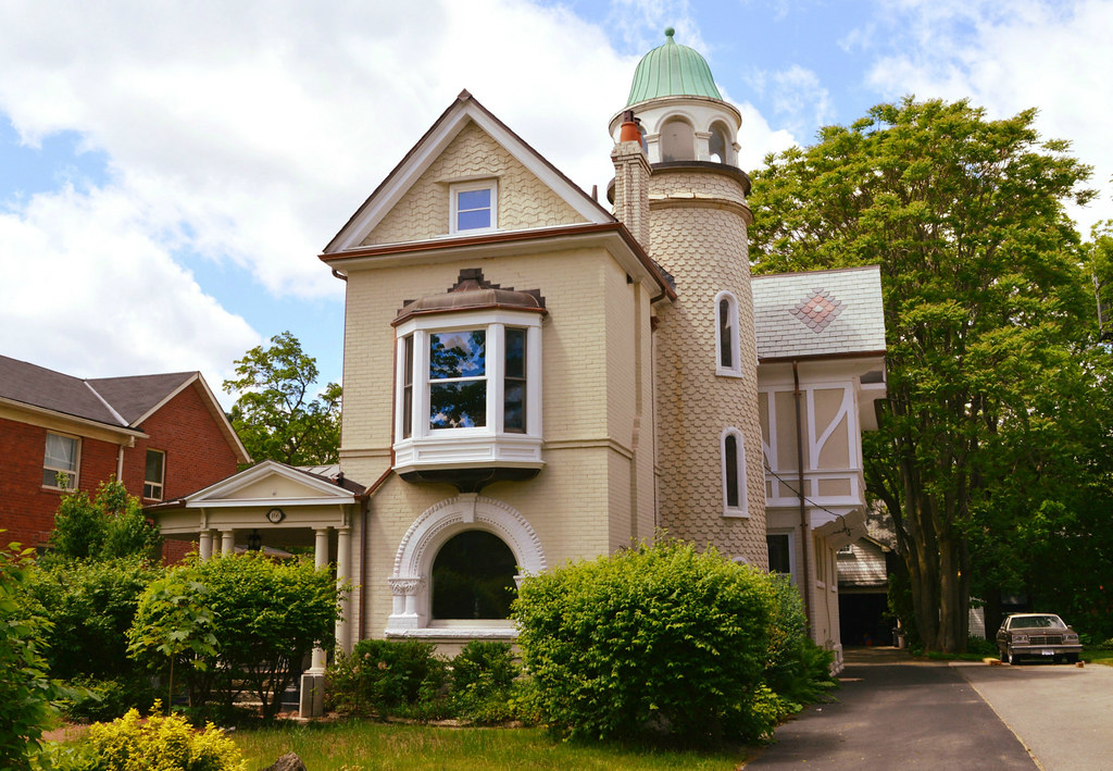 Toronto's Dream Worthy Luxury Properties: An Ultimate Spotlight